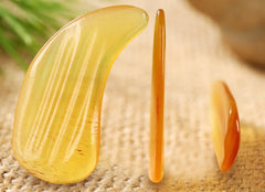 Tongyin Grooved Double-Arc Ox Horn Finger Picks for Guzheng – Professional Grade, Hand-Polished