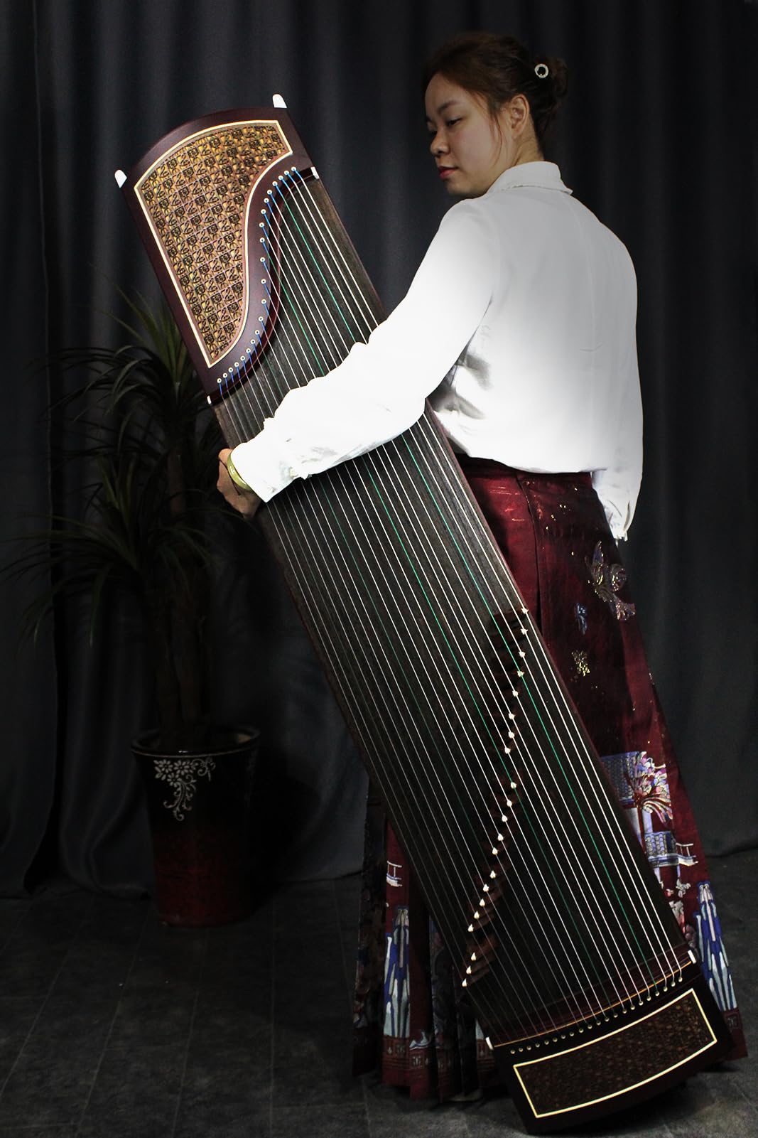 Professional Rosewood (ZITAN) Guzheng (163cm) - Handcrafted with Intricate Thousand-Character Carvings, Suitable for All Skill Levels