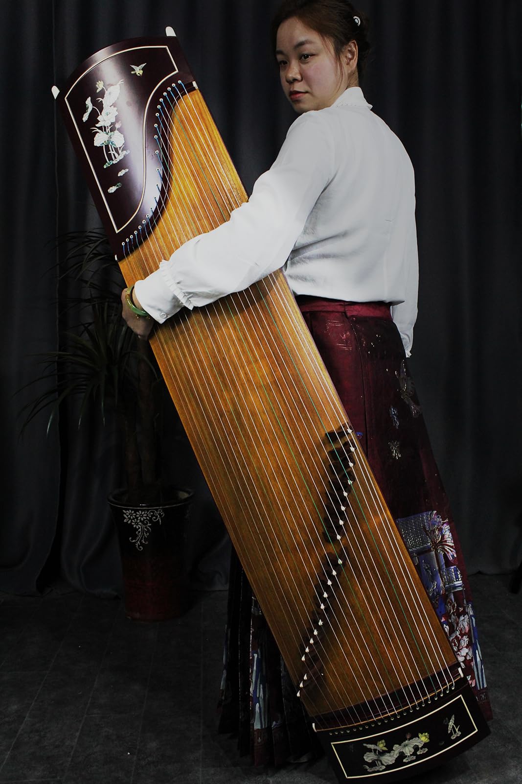 Professional Rosewood (ZITAN) Guzheng (163cm) - Handcrafted with Deep-Sea Shell Inlay, Suitable for All Skill Levels, Includes Professional Tuner